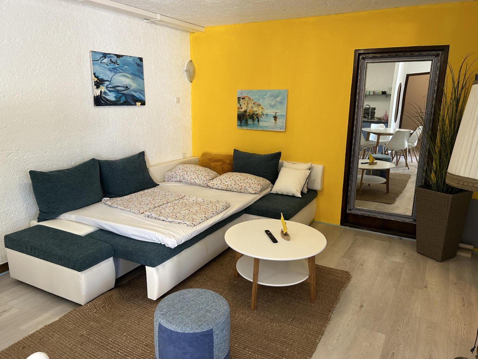 Peaceful Apartment With Patio Rovinj Eksteriør billede